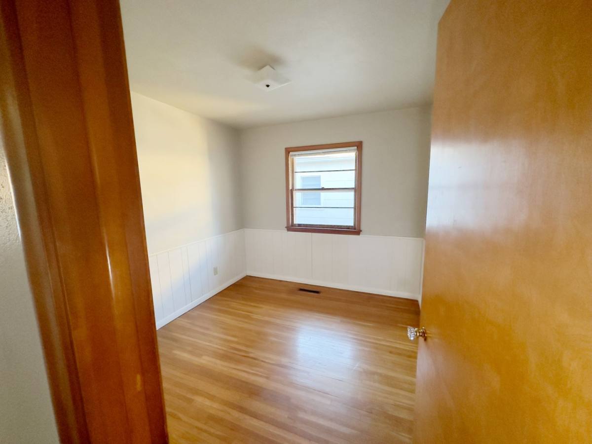 Apartment for rent at 1718 S 7th Ave, Sioux Falls, SD 57105