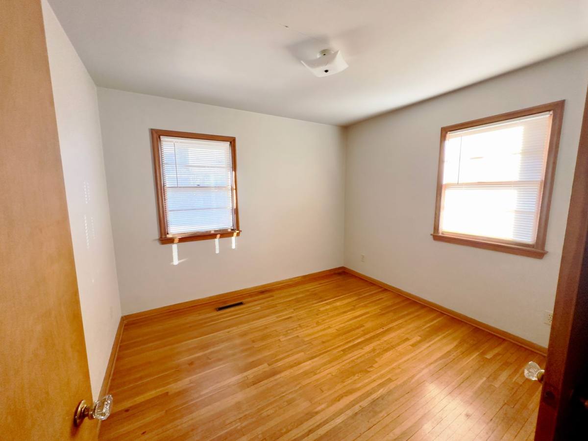 Apartment for rent at 1718 S 7th Ave, Sioux Falls, SD 57105