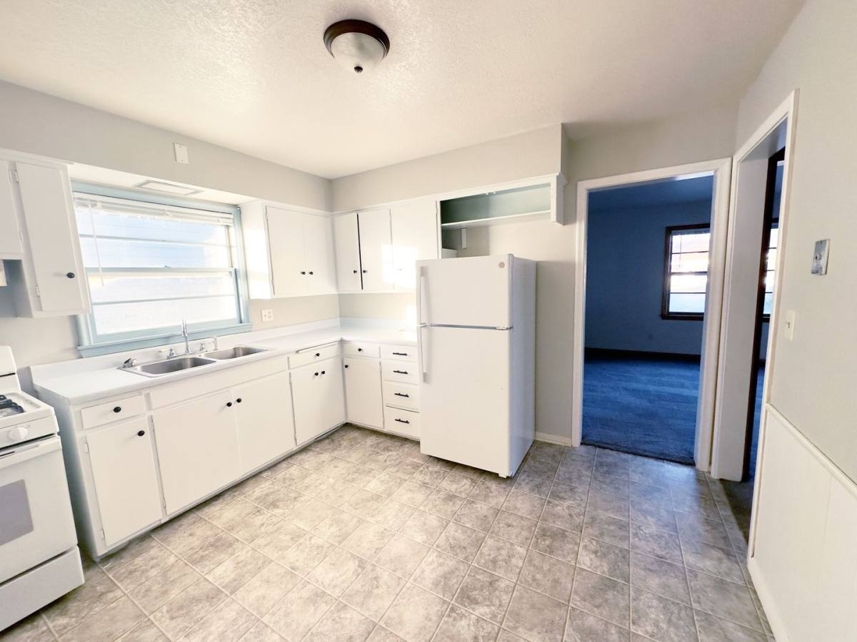 Apartment for rent at 1718 S 7th Ave, Sioux Falls, SD 57105