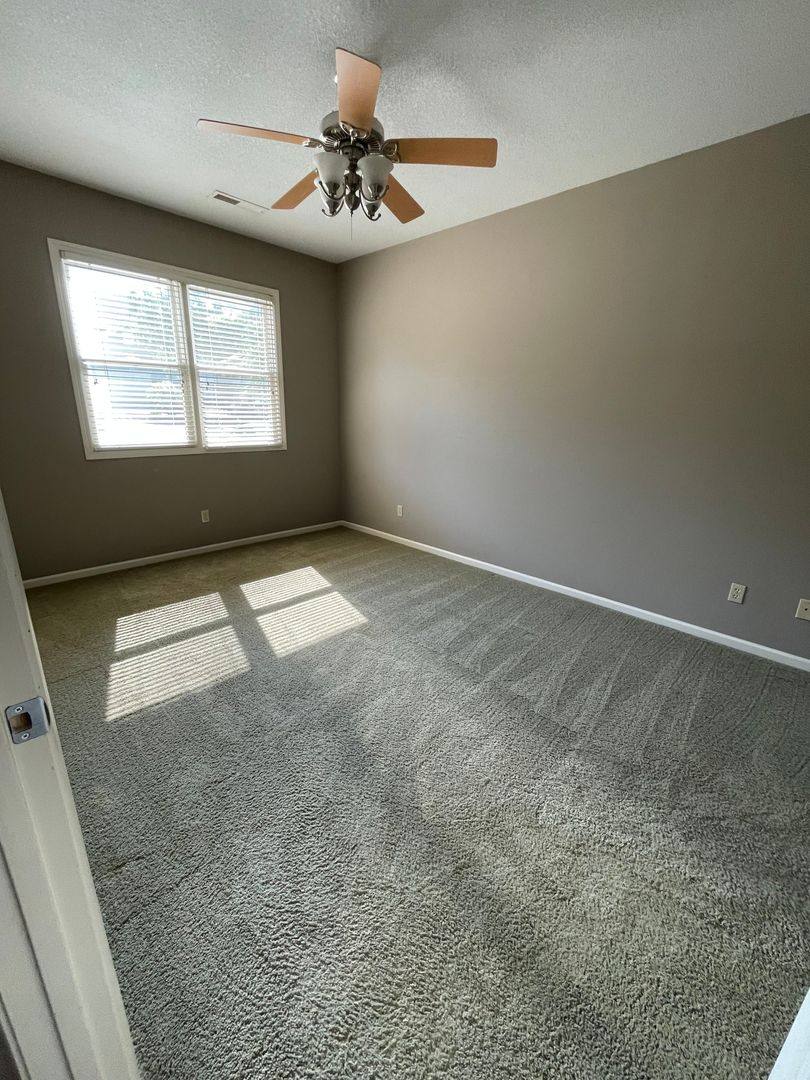 Apartment for rent at 2100 Cherry Hill Dr, Columbia, MO 65203