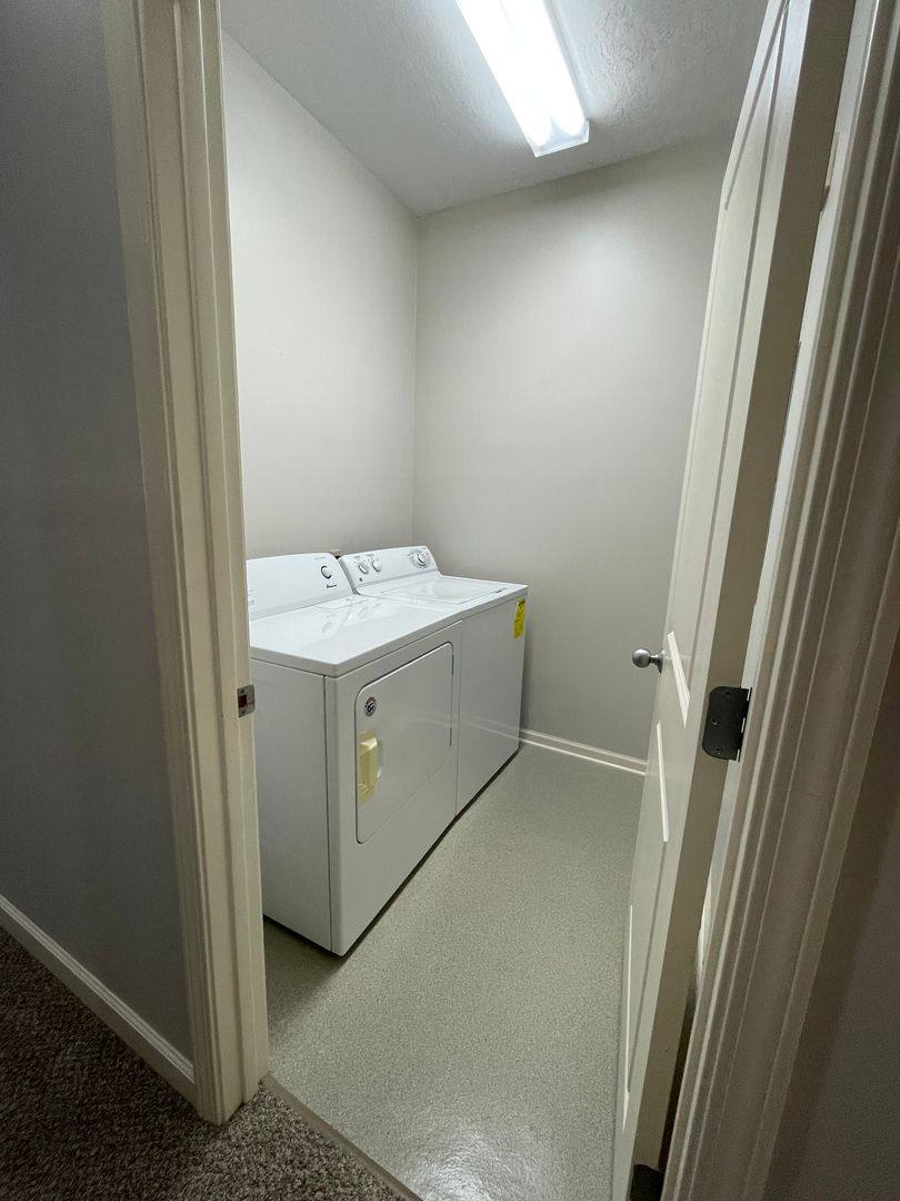 Apartment for rent at 2100 Cherry Hill Dr, Columbia, MO 65203