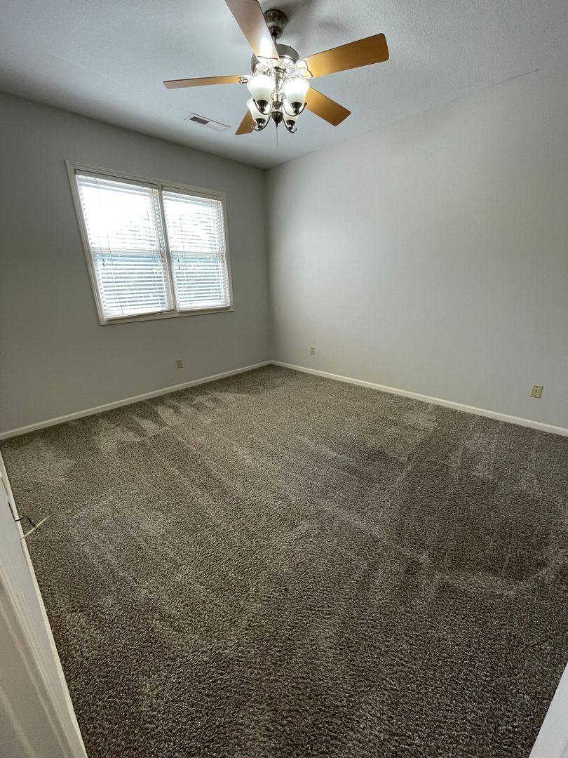 Apartment for rent at 2100 Cherry Hill Dr, Columbia, MO 65203