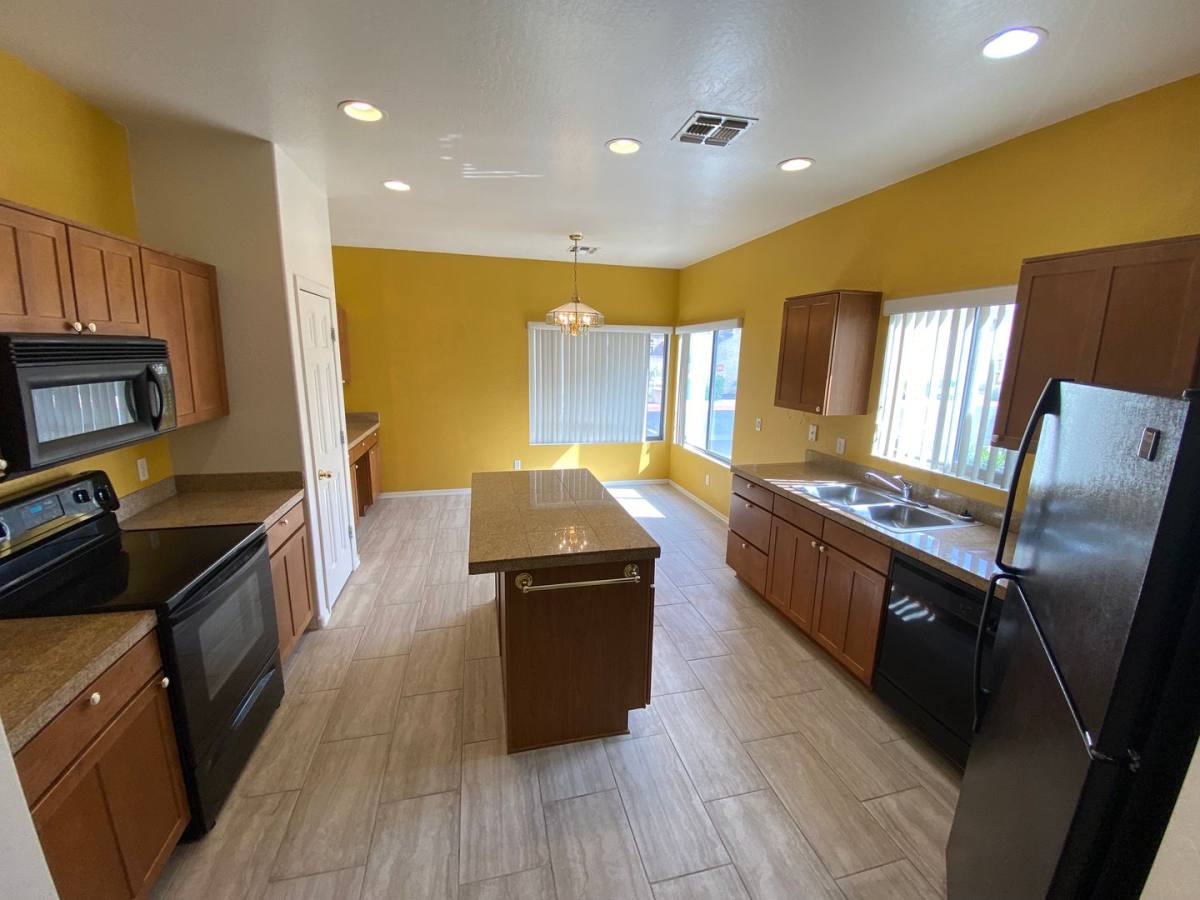 Condo for rent at 1650 S Crismon Rd, Mesa, AZ 85209