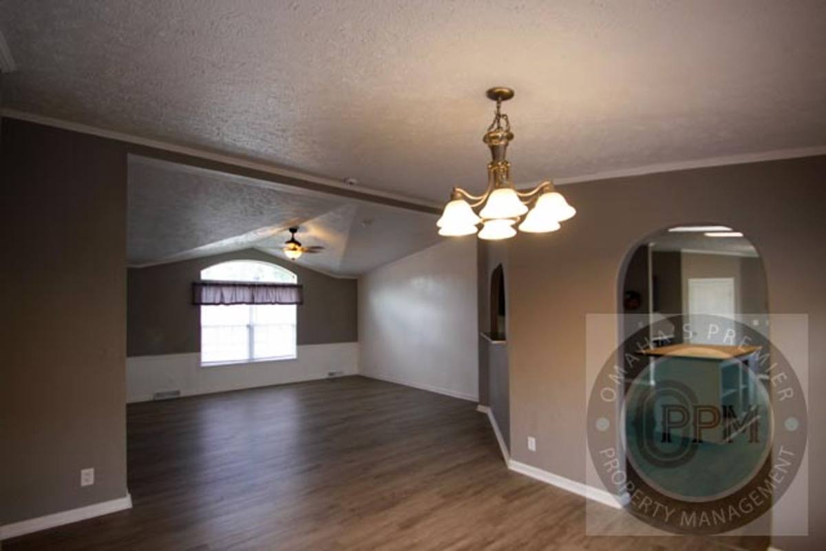 House for rent at 7608 N 29th St, Omaha, NE 68112