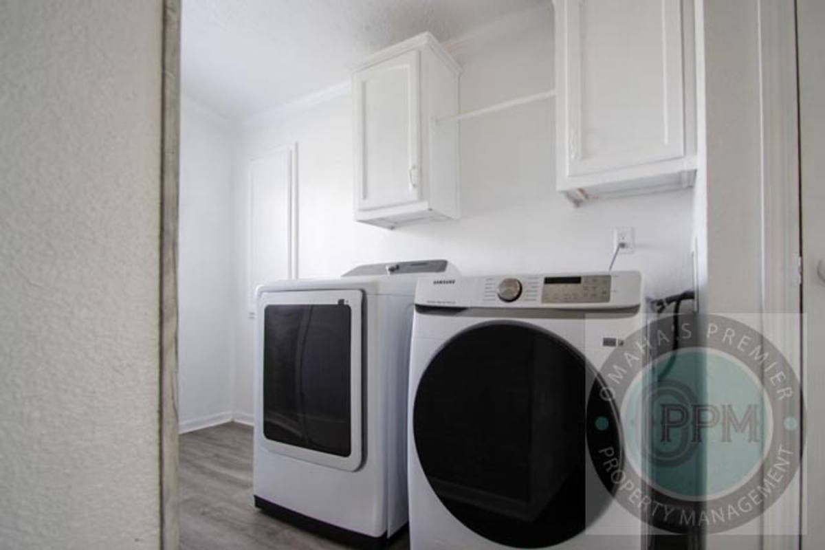 House for rent at 7608 N 29th St, Omaha, NE 68112