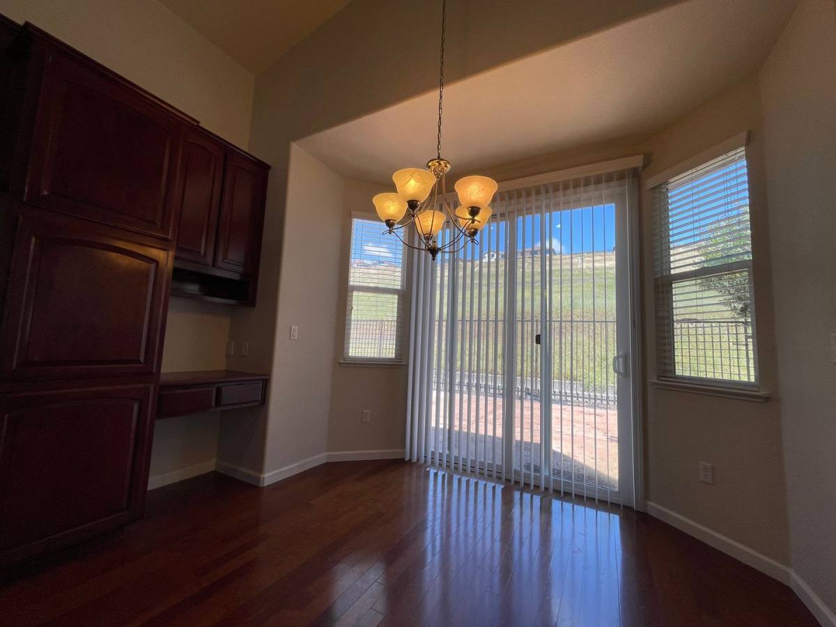 House for rent at 444 Lone Spur Dr, Folsom, CA 95630