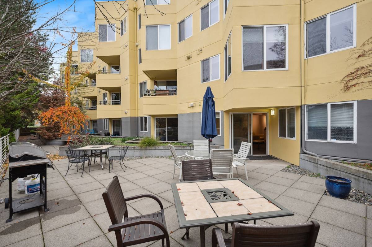 Apartment for rent at 210 E Blaine St, Seattle, WA 98102