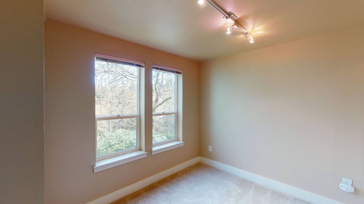 Condo for rent at 3008 N Narrows Dr, Tacoma, WA 98407