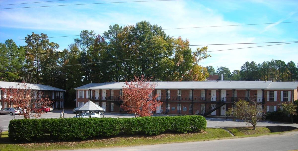 Apartment for rent at 3175 Old Columbiana Rd, Birmingham, AL 35226