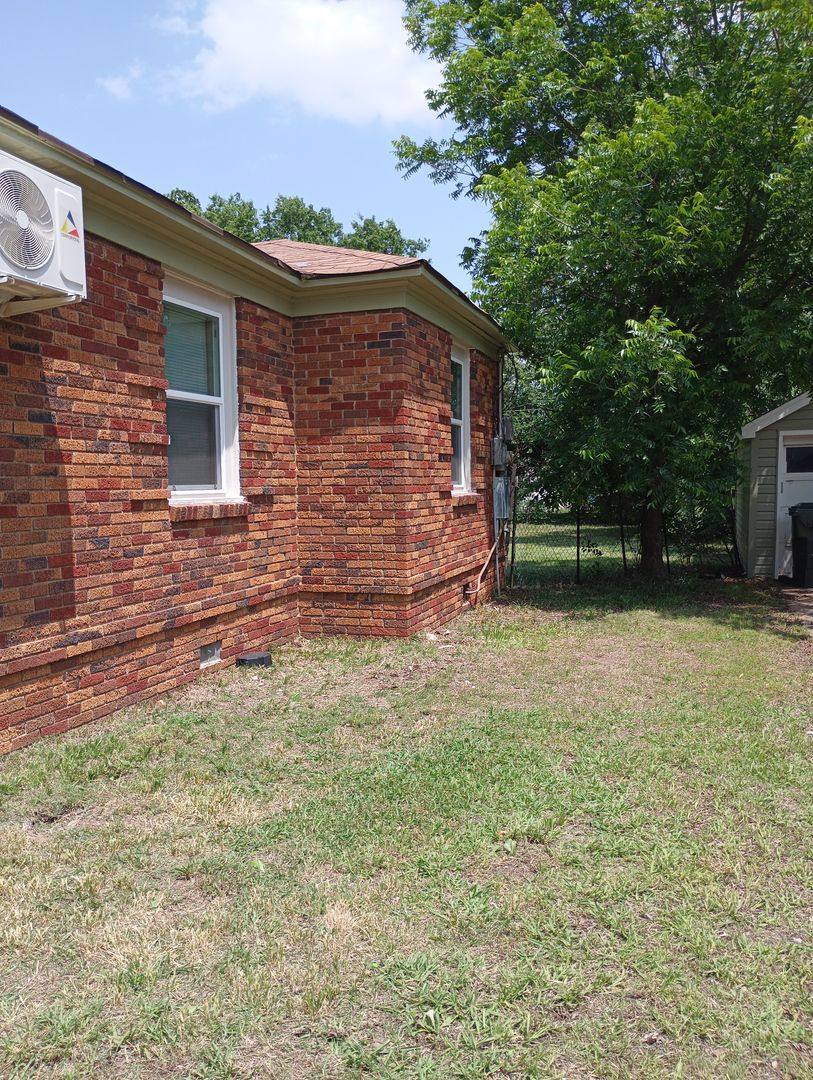 House for rent at 404 Mid America Blvd, Oklahoma City, OK 73110