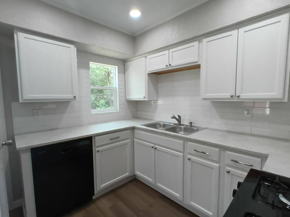House for rent at 404 Mid America Blvd, Oklahoma City, OK 73110