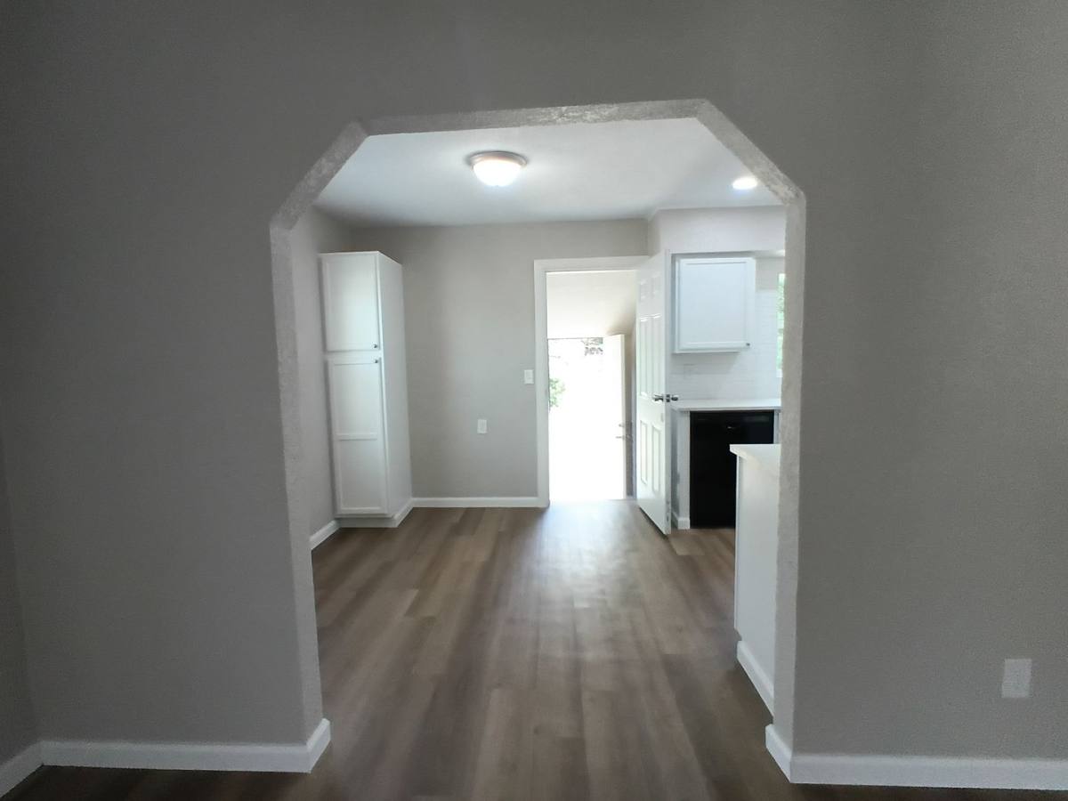 House for rent at 404 Mid America Blvd, Oklahoma City, OK 73110