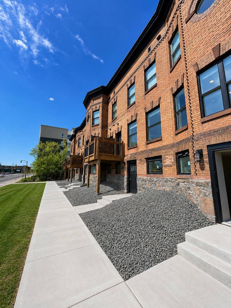 Apartment for rent at 627 E 4th St, Duluth, MN 55805