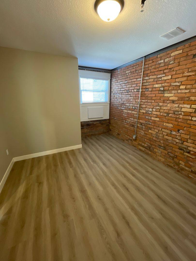 Apartment for rent at 627 E 4th St, Duluth, MN 55805