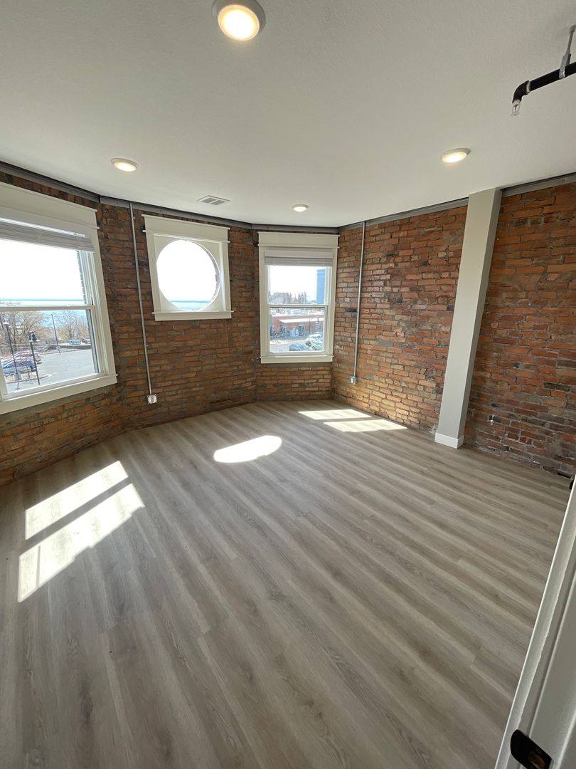 Apartment for rent at 627 E 4th St, Duluth, MN 55805