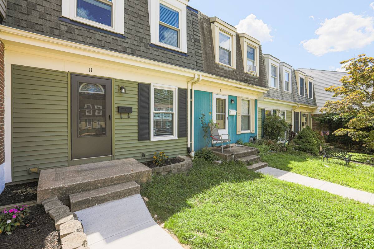 Townhouse for rent at 11 Pawleys Court, Nottingham, MD 21236
