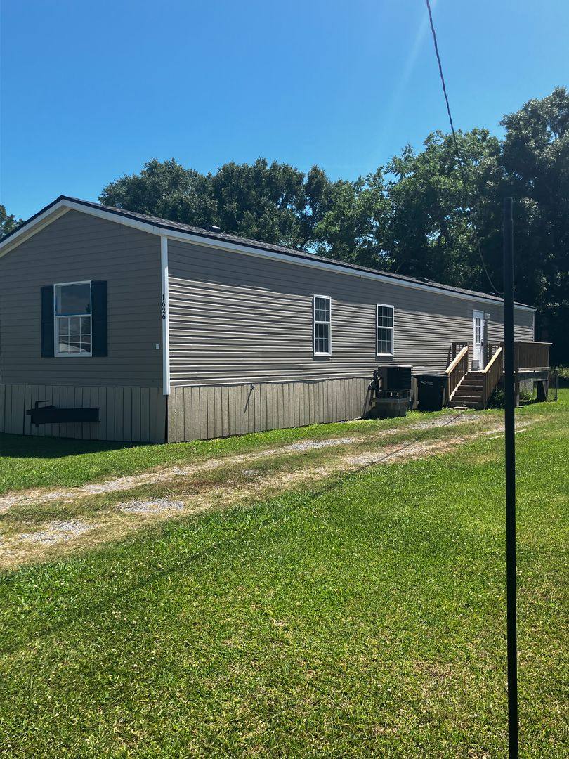 House for rent at 1626 Bradley Lane, New Iberia, LA 70560