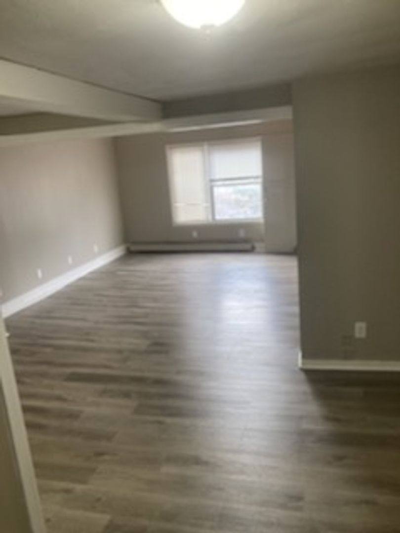 House for rent at 100 Lyndhurst St, Rochester, NY 14605