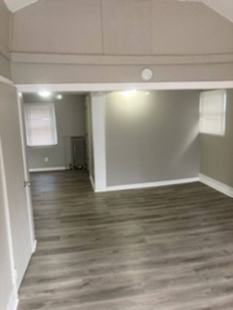 House for rent at 100 Lyndhurst St, Rochester, NY 14605