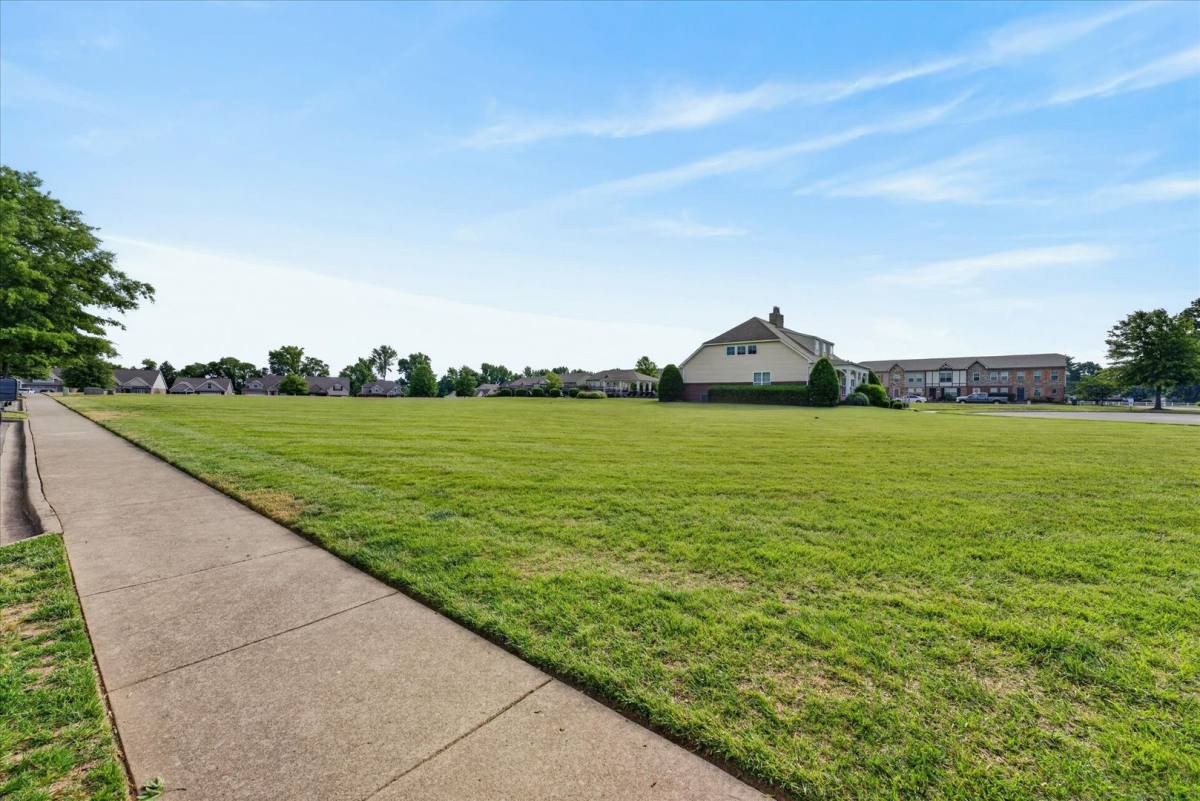 Condo for rent at 142 Turn Row Dr, Clarksville, TN 37043