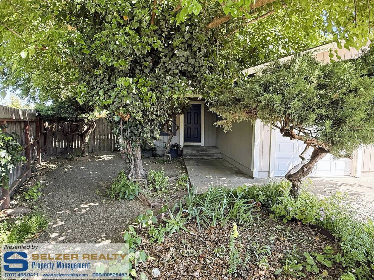 Apartment for rent at 1500 Riesling Court, Ukiah, CA 95482