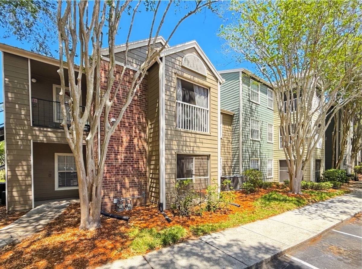 Condo for rent at 5124 Park Central Dr, Orlando, FL 32839