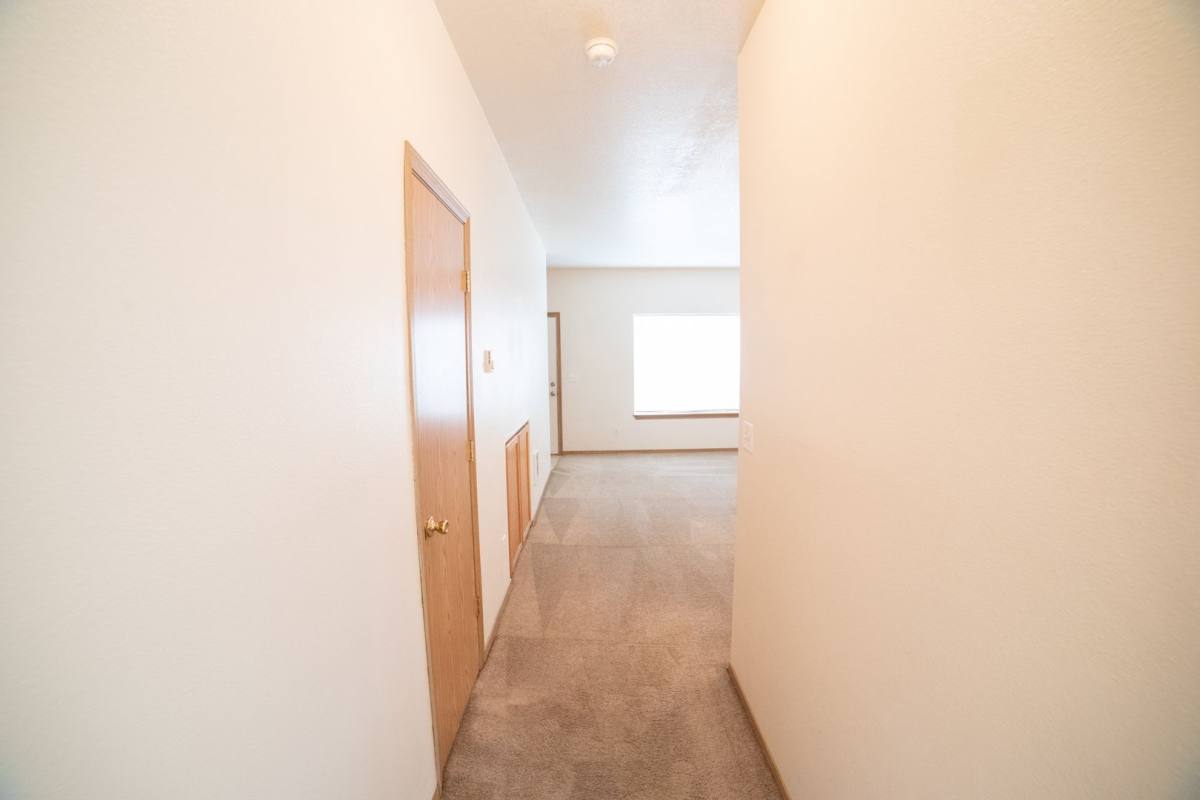 Apartment for rent at 370 N Douglas St, Canby, OR 97013