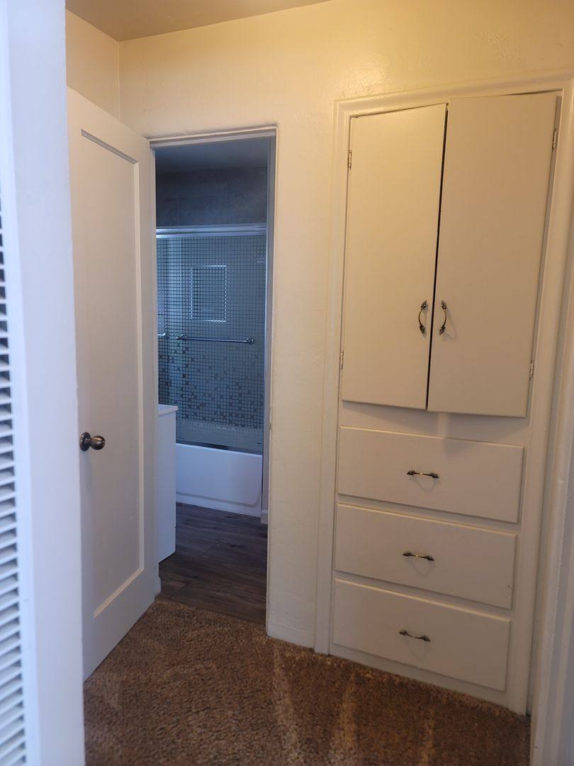 Apartment for rent at 1016 & 1018 Hackberry Ave, Modesto, CA 95350
