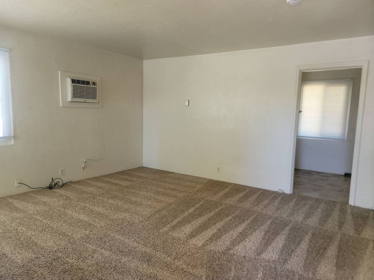 Apartment for rent at 1016 & 1018 Hackberry Ave, Modesto, CA 95350