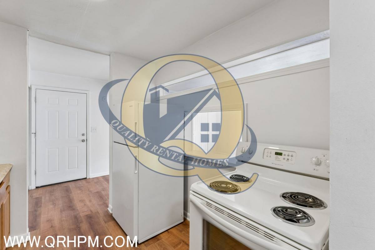 Apartment for rent at 10149 Corunna Rd, Swartz Creek, MI 48473