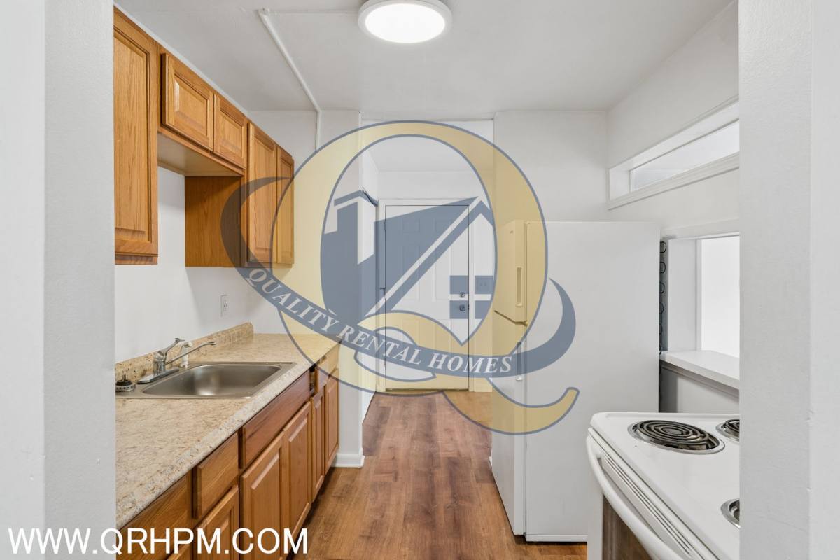 Apartment for rent at 10149 Corunna Rd, Swartz Creek, MI 48473