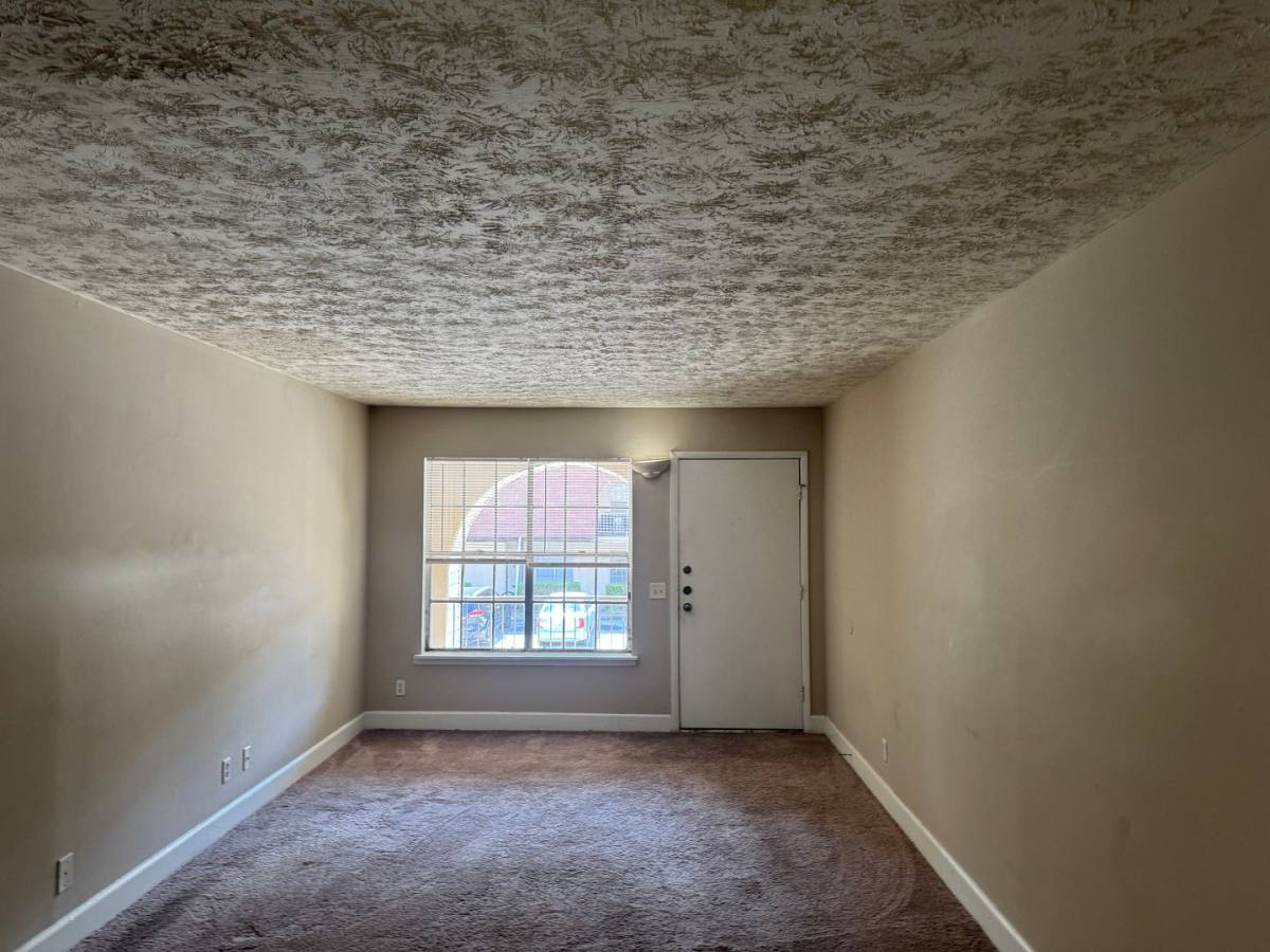 Apartment for rent at 560 Perry St, Auburn, AL 36830