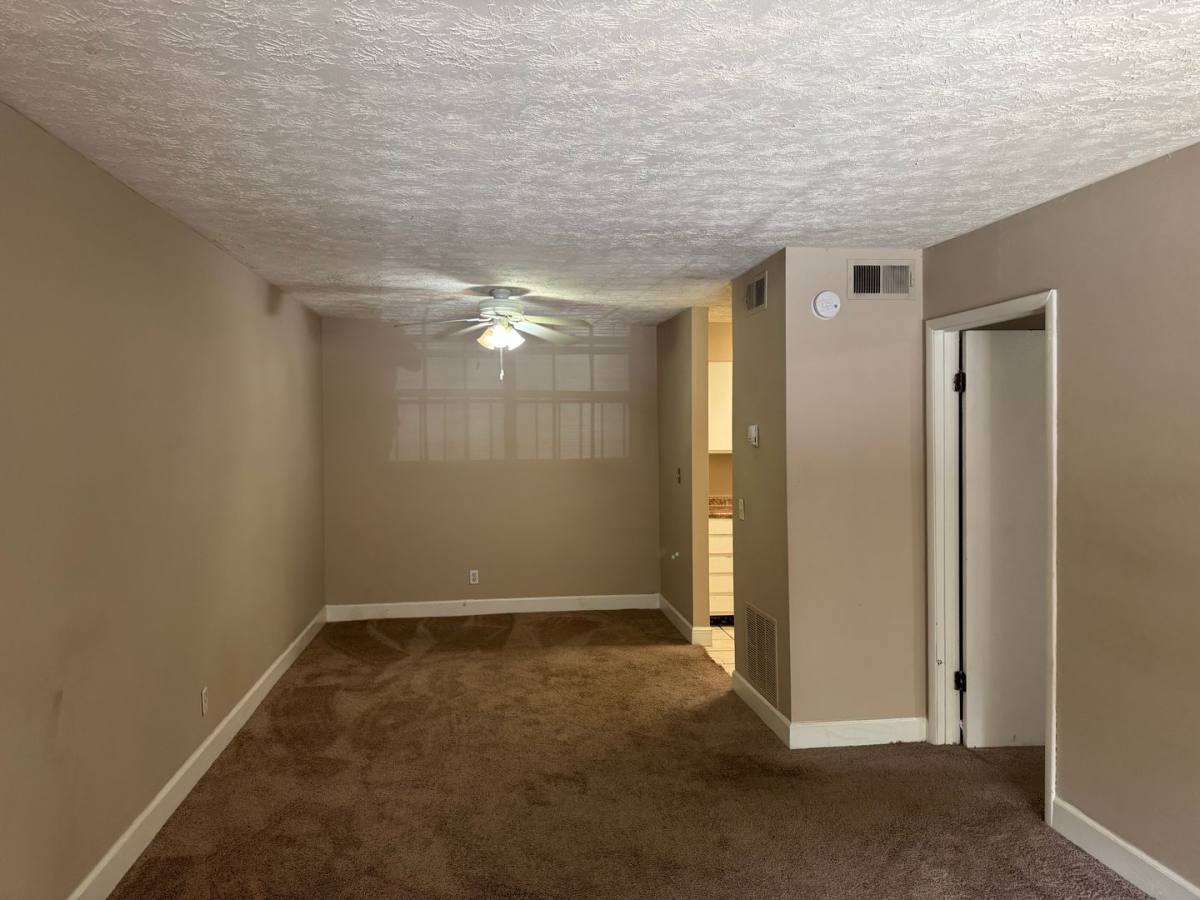 Apartment for rent at 560 Perry St, Auburn, AL 36830