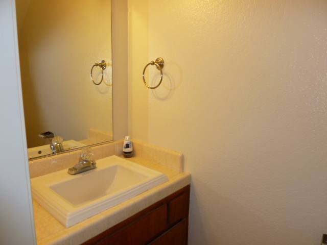 Condo for rent at 1501 Racquet Club Dr, Los Banos, CA 93635