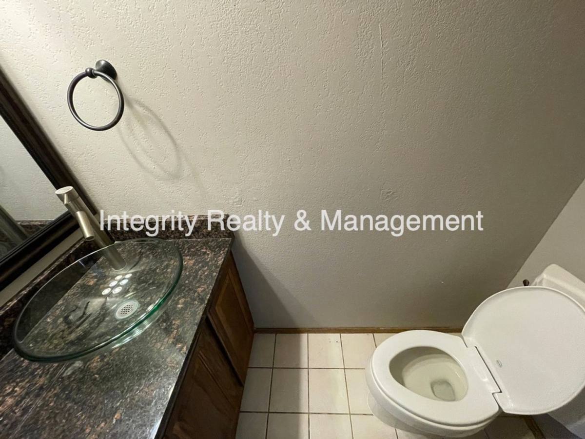 Townhouse for rent at 2626 E Nichols Circle, Littleton, CO 80122