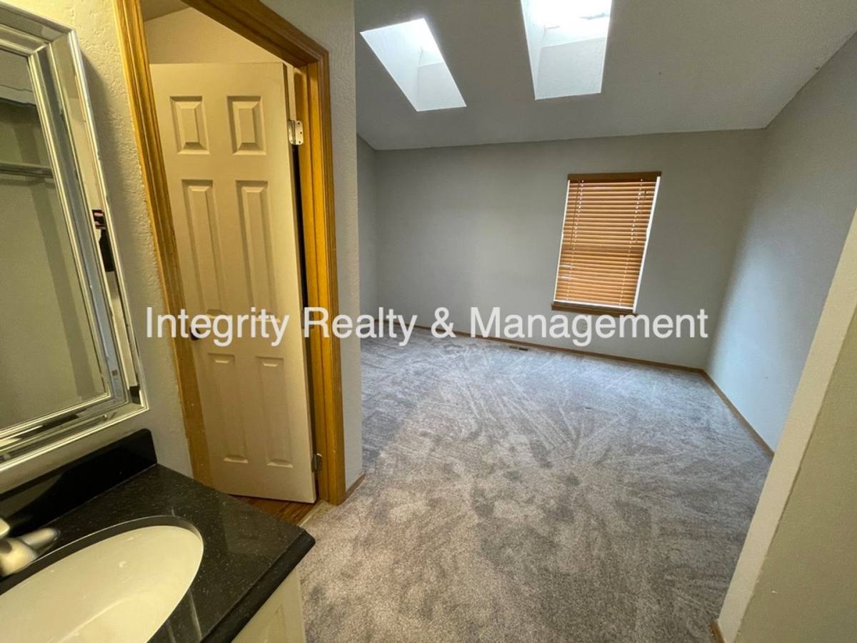 Townhouse for rent at 2626 E Nichols Circle, Littleton, CO 80122