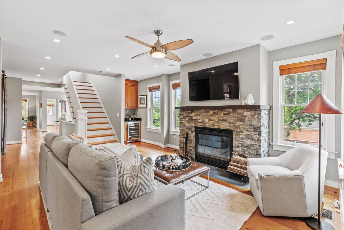 House for rent at 5213 Cathedral Ave NW, Washington, DC 20016