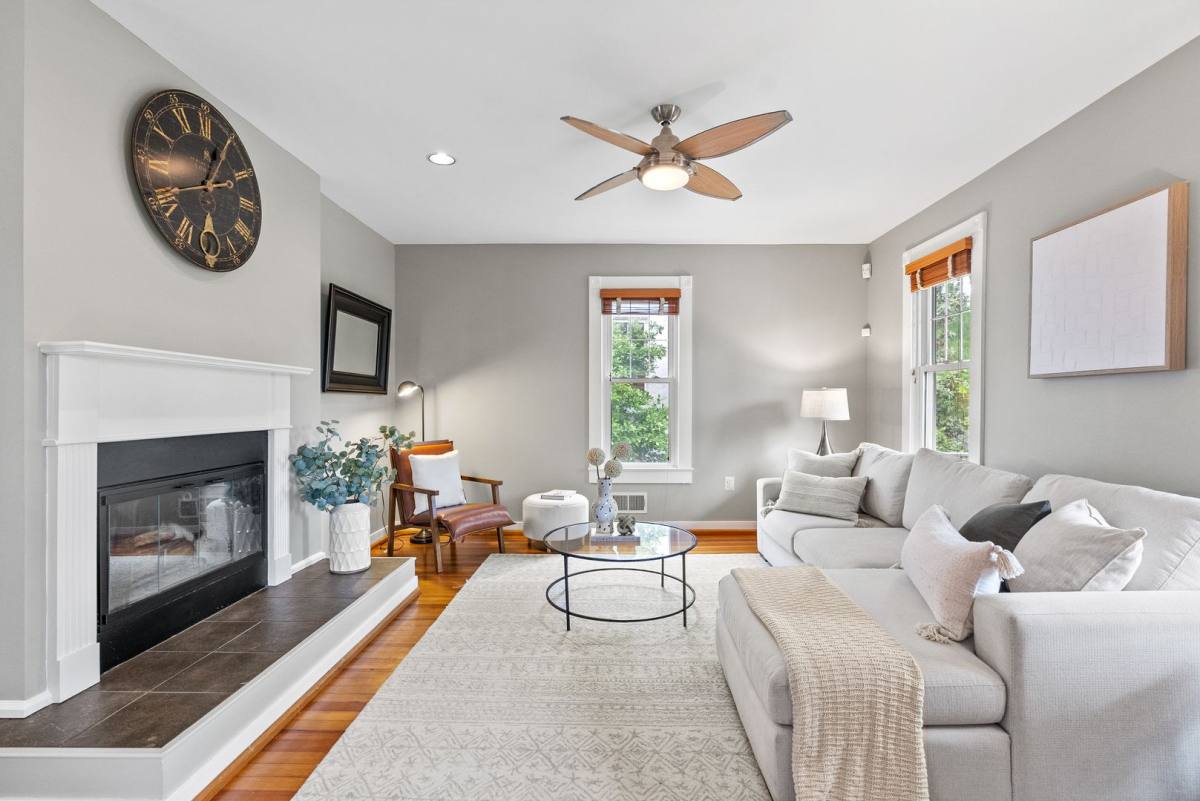 House for rent at 5213 Cathedral Ave NW, Washington, DC 20016