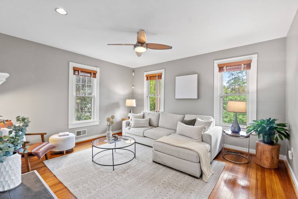 House for rent at 5213 Cathedral Ave NW, Washington, DC 20016
