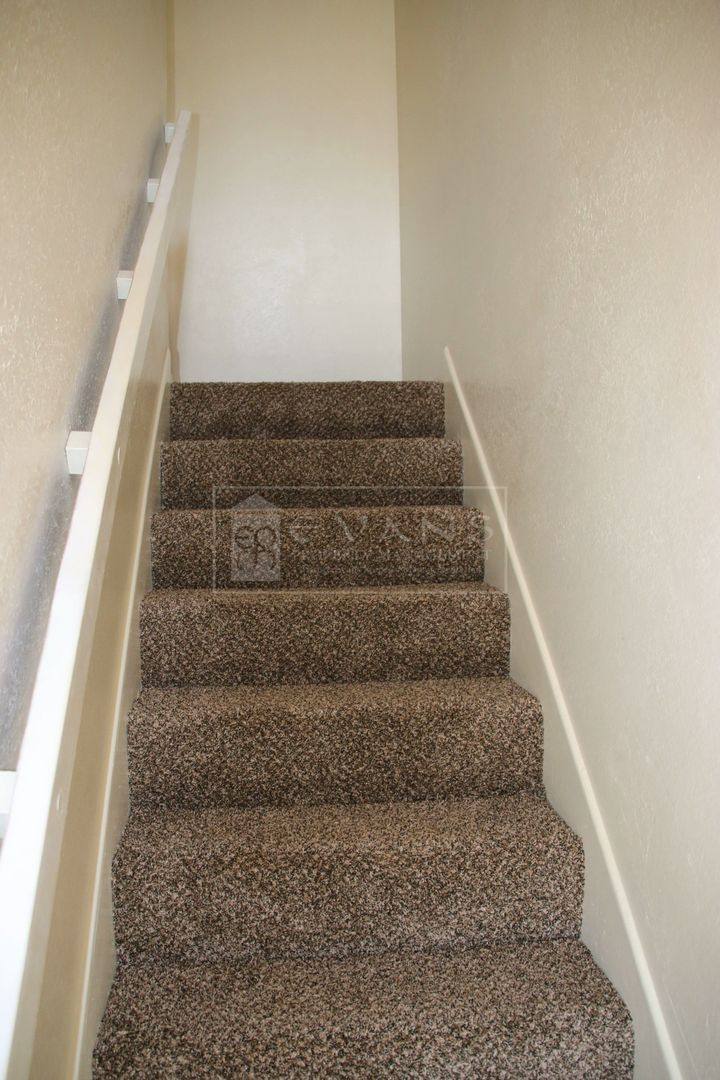 Apartment for rent at 515 S Demaree, Visalia, CA 93277