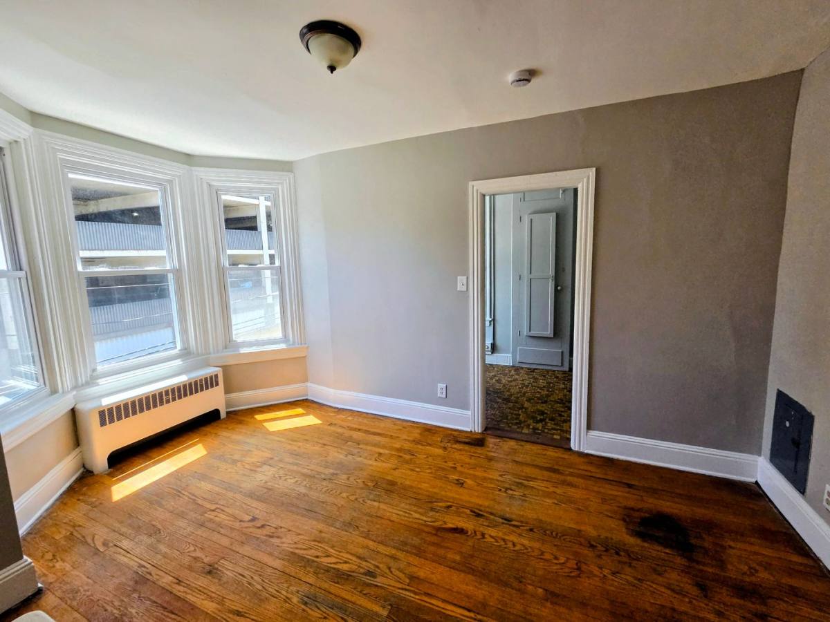 Apartment for rent at 809-811 W Linden St, Allentown, PA 18101