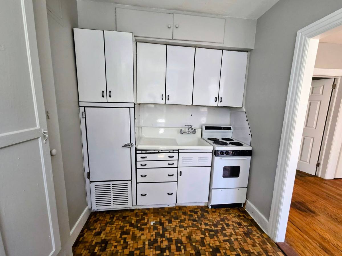 Apartment for rent at 809-811 W Linden St, Allentown, PA 18101