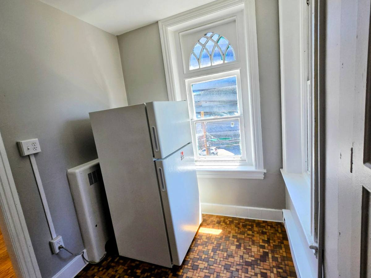 Apartment for rent at 809-811 W Linden St, Allentown, PA 18101