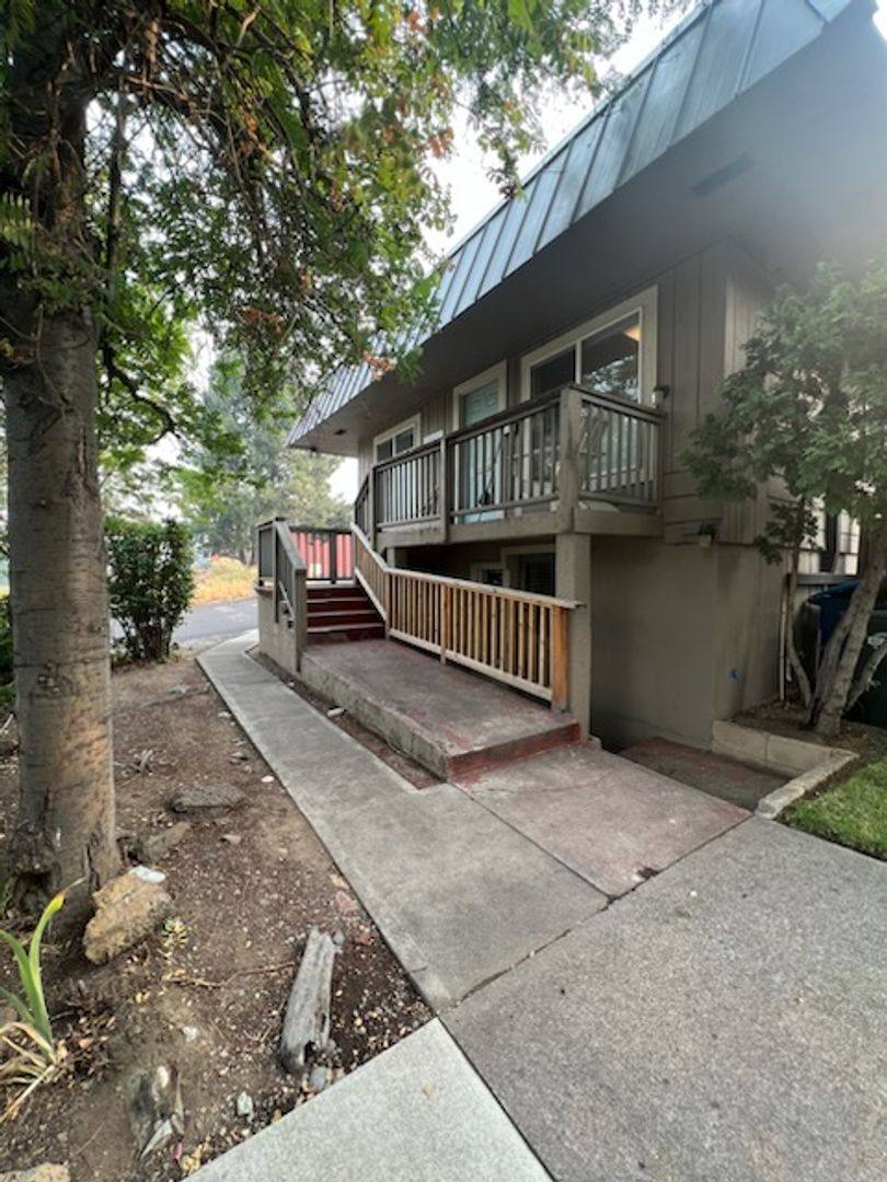 Apartment for rent at 2524 NE Division St, Bend, OR 97701