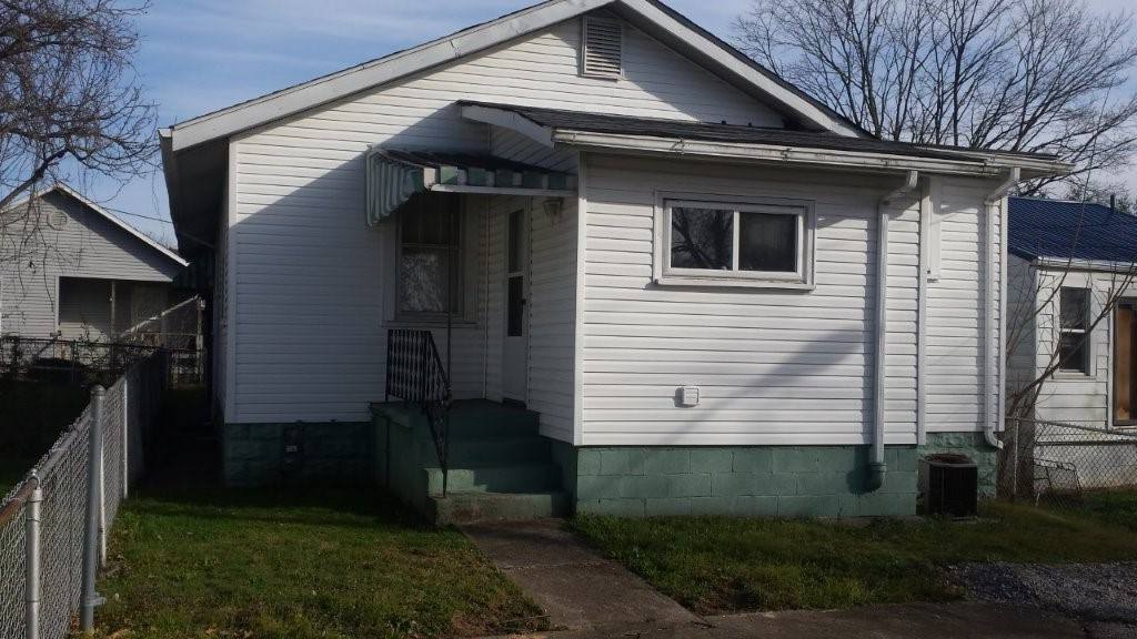 House for rent at 21 Woodward Court, Charleston, WV 25302