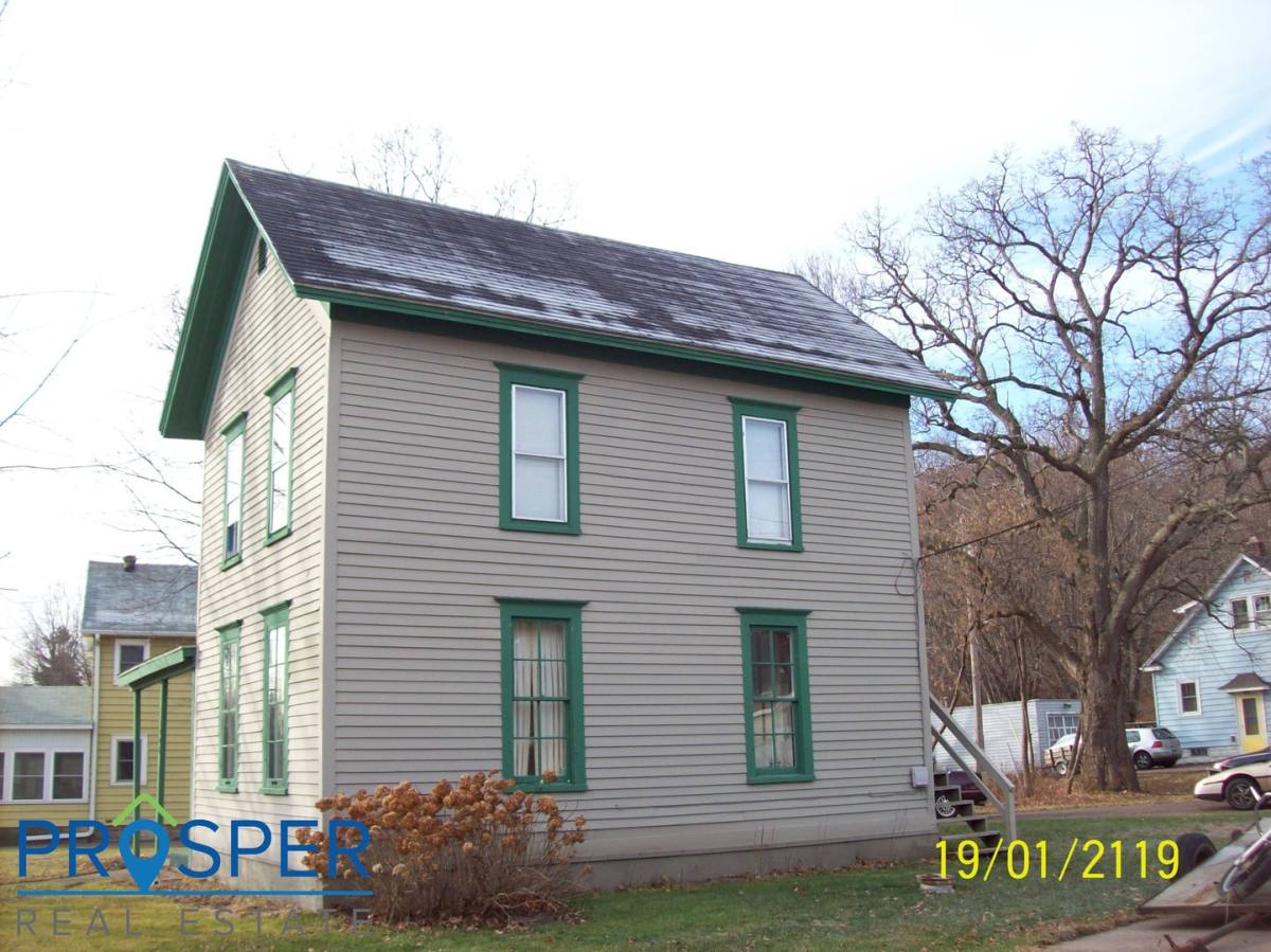 Apartment for rent at 106 Ferry St, Eau Claire, WI 54703