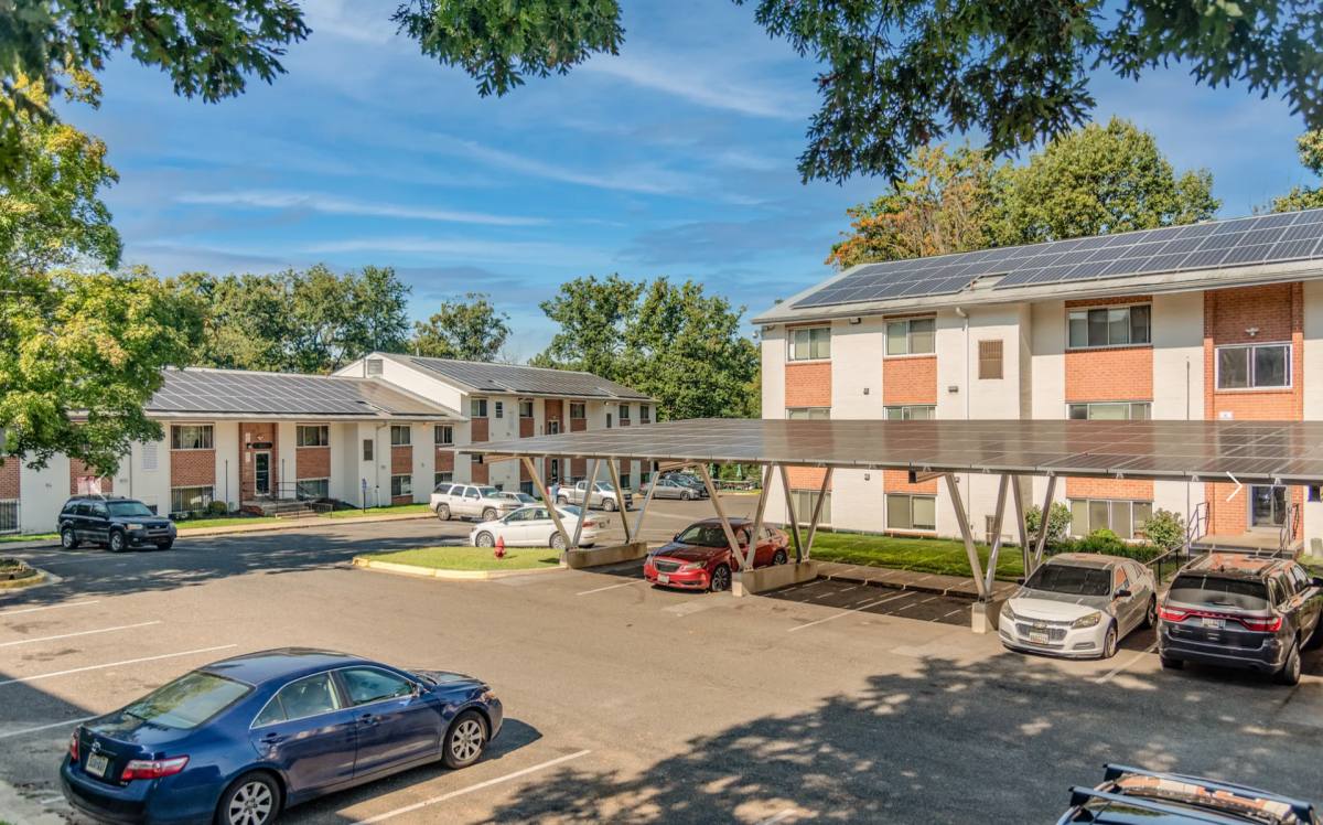 Apartment for rent at 5225 Marlboro Pike, Capitol Heights, MD 20743
