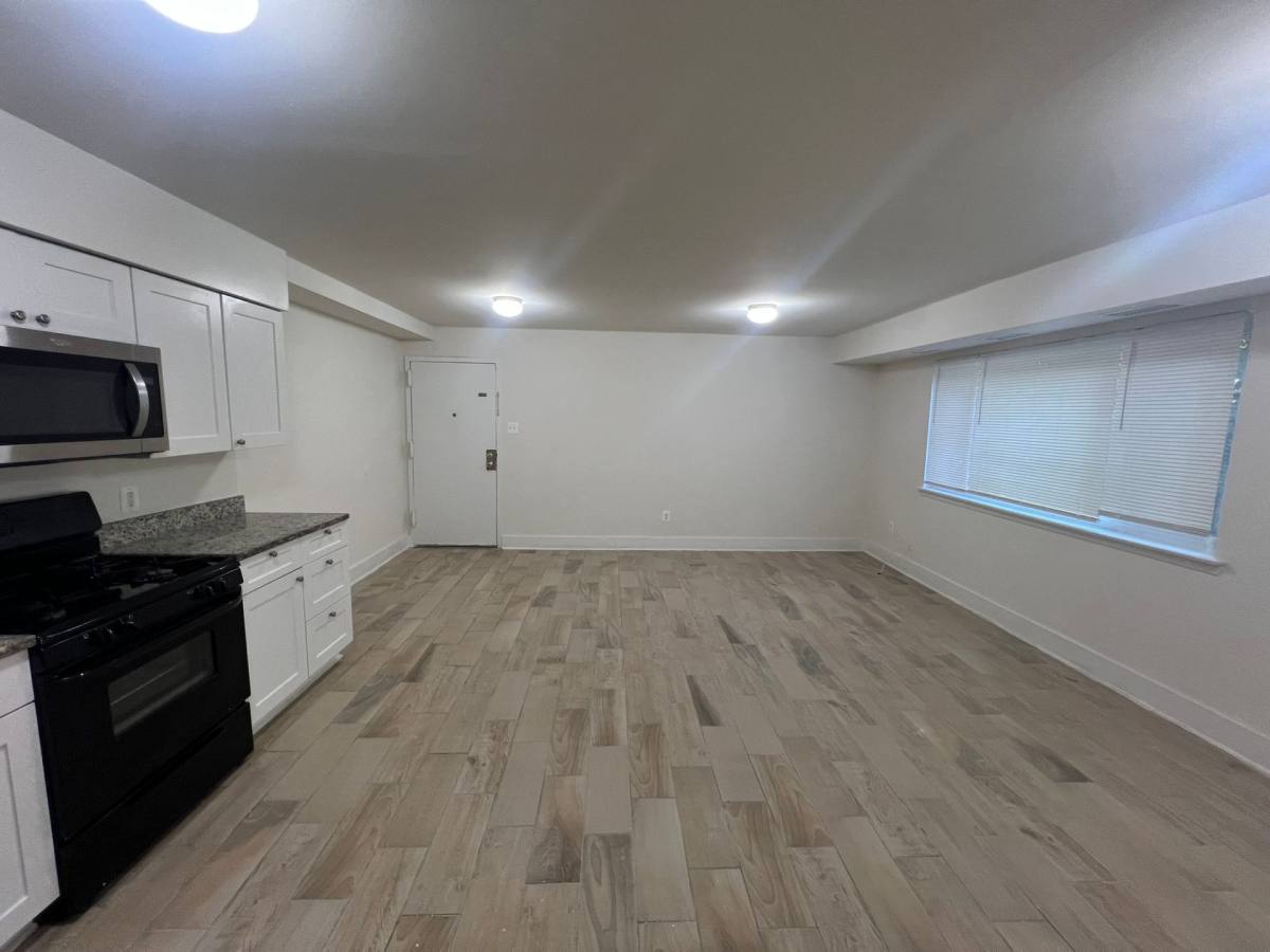 Apartment for rent at 5225 Marlboro Pike, Capitol Heights, MD 20743