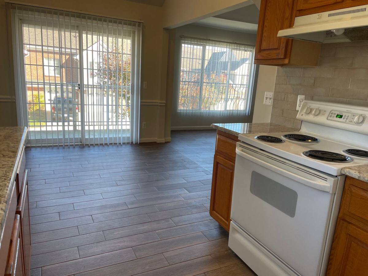 Apartment for rent at 8170 W Annsbury, Utica, MI 48316