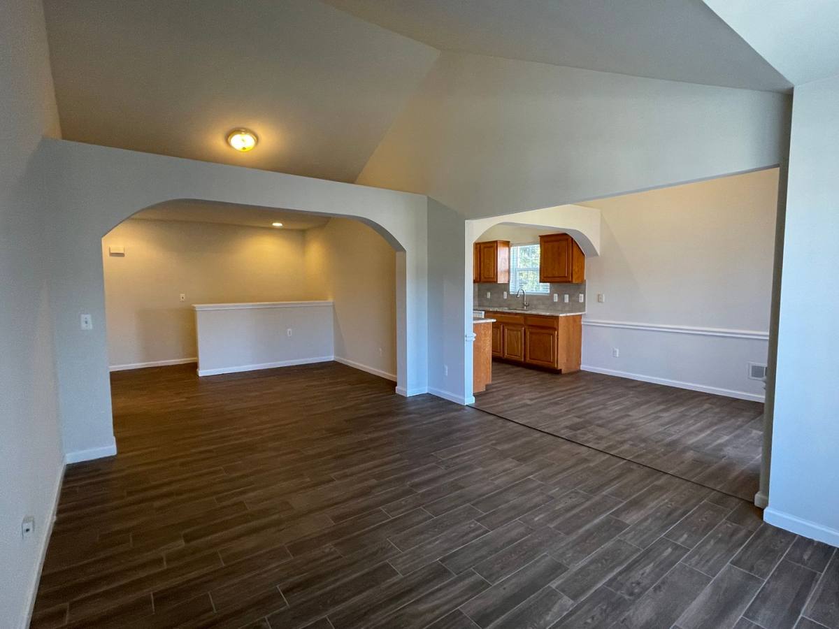 Apartment for rent at 8170 W Annsbury, Utica, MI 48316